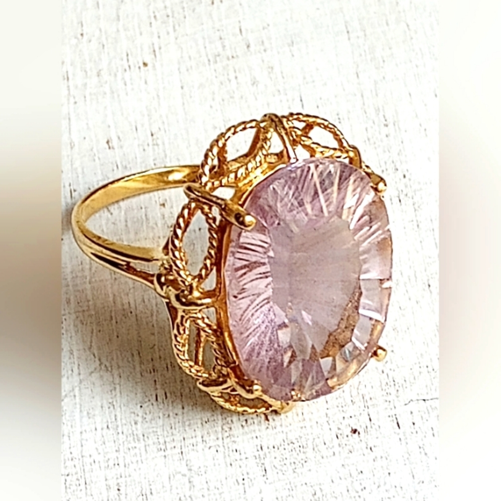 Vintage Amethyst & Solid 10k Gold Ring